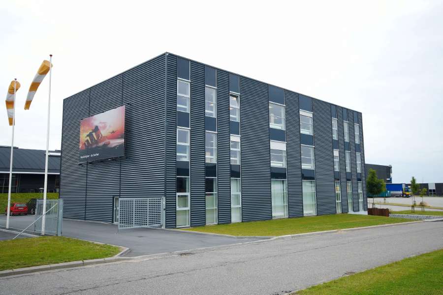 Kontorhus i minimalistisk stil, Niels Bohrs Vej 23, 8660 Skanderborg